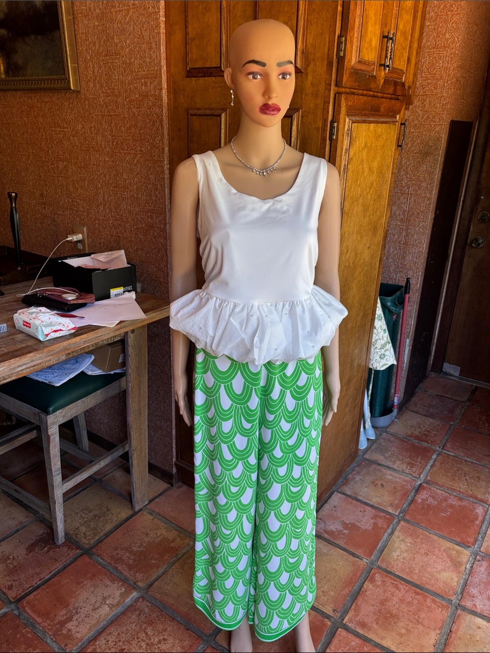 Green Scallop-Pattern Wide Leg Pants each item sold separate - Picture 2 of 8
